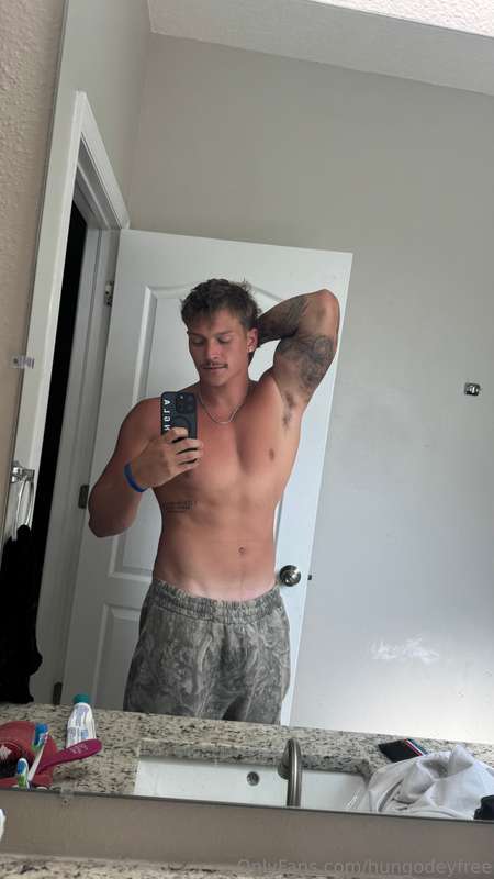 Hungodeyfree - Onlyfans - 31 May, 2025