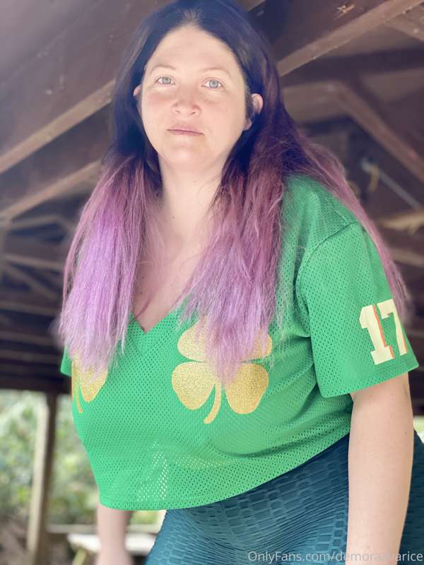 Happy st. Patrick’s day! So today might be a lucky day after.. 17