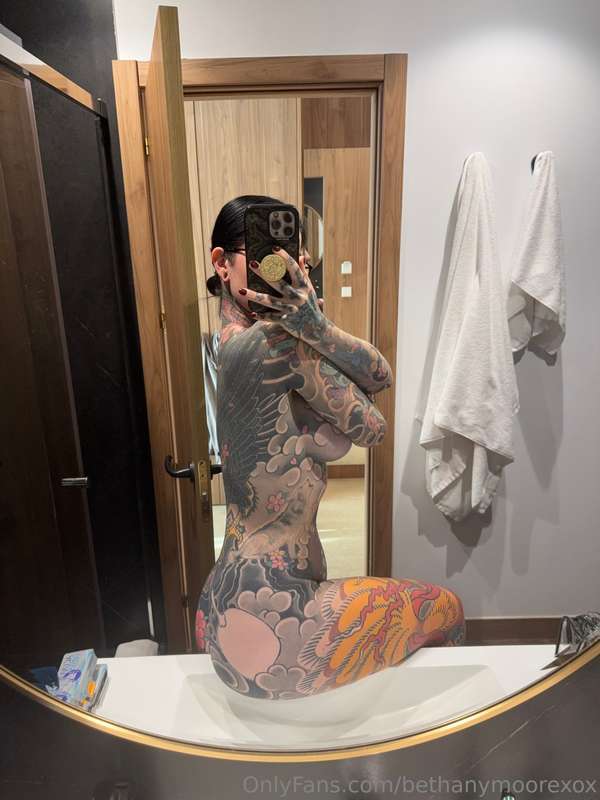 I wanna be covered in your milkshake💦