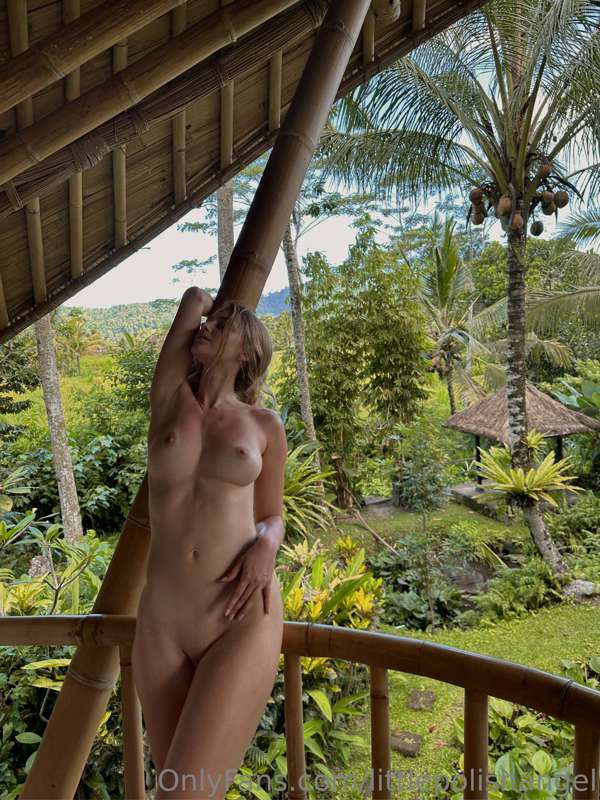 Missing Bali and being naked and free in nature✨ Who wants t.. 2