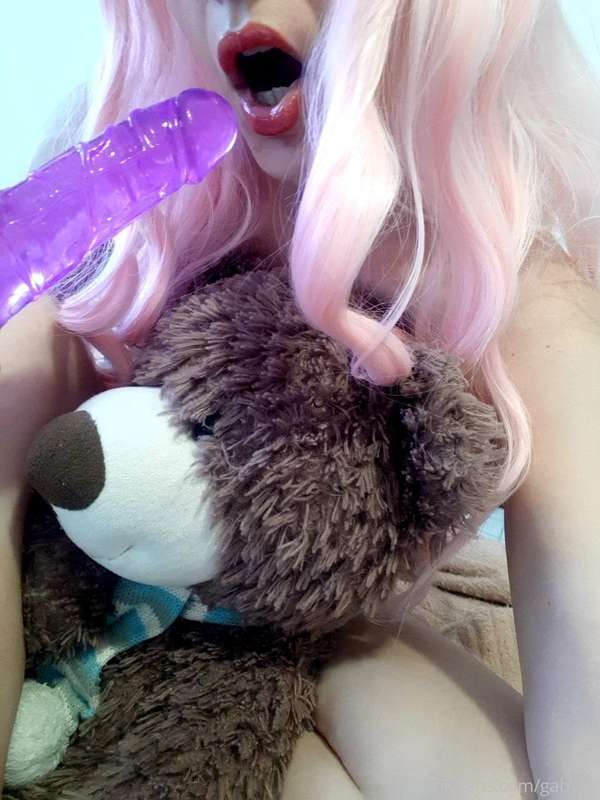 Taste my sweetness😛 🥰@you_love_marshmallow🥰 🍭New girl on OF ..