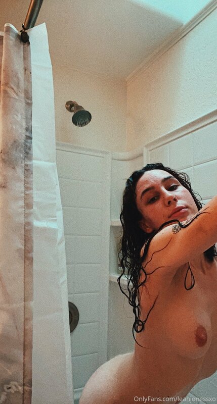 Dirty girl but I keep it clean