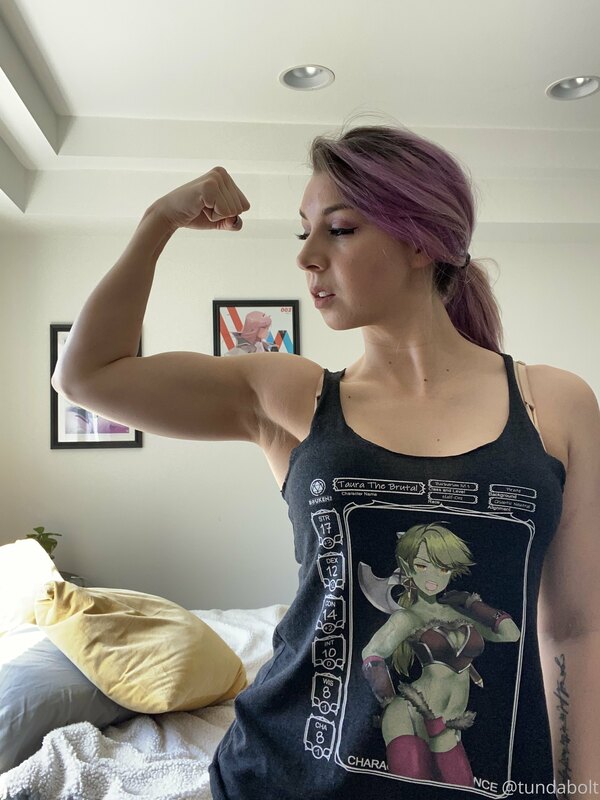 Happy hump day! I’ve been doing my booty exercises a lot mor.. 1