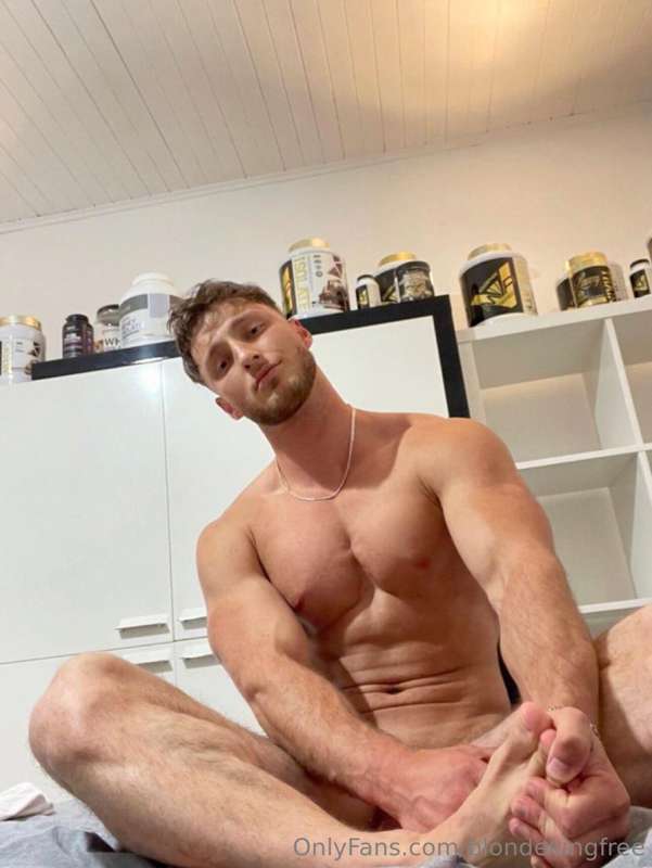 Ukranian soldier @apollovlad 🤤 is ready to dominate you in t.. 5