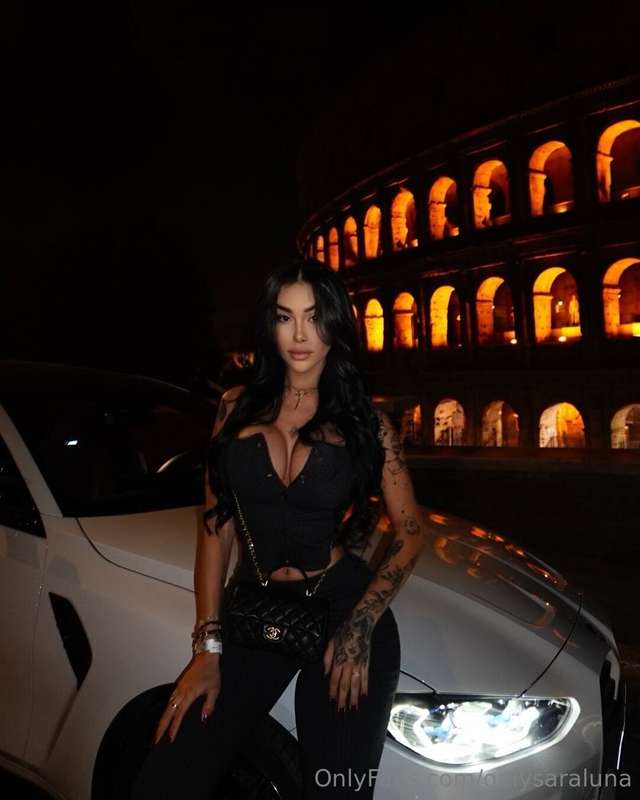 In this photo, you can admire two wonders...💋