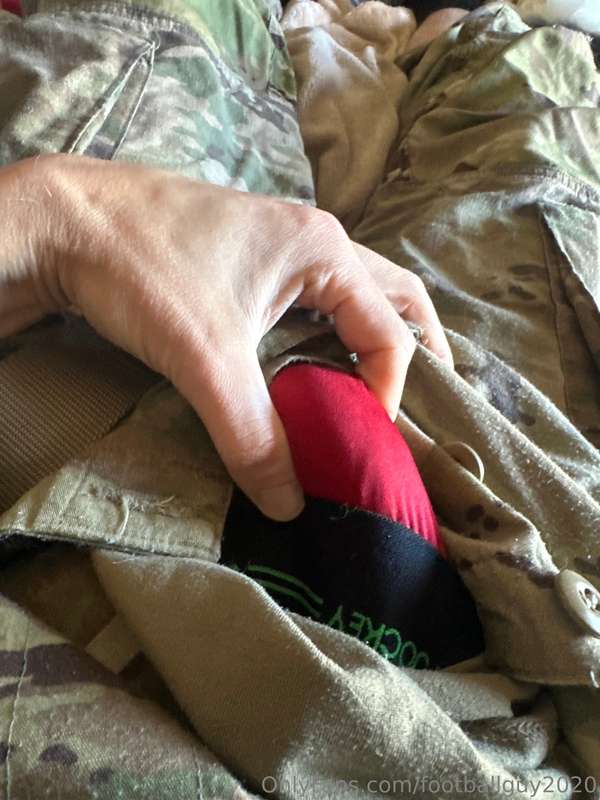 The latest jerk off pics and so much more!! 6
