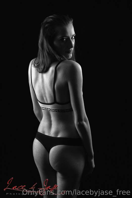 Free Set. 21 Images. 16