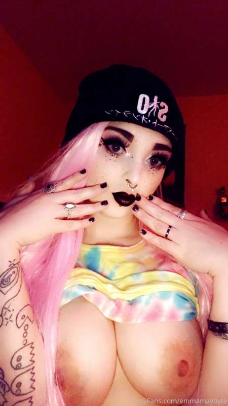😈Goth girl tits for days😈 4