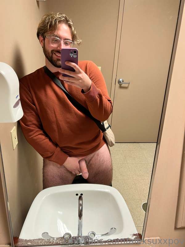 swipe for some recent nudes 😌