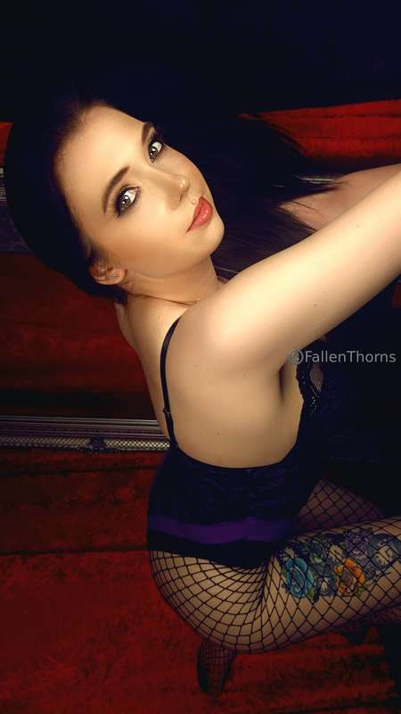 Fallenthorns - Onlyfans - 01 Jun, 2025