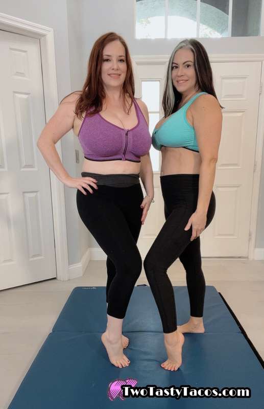Make your morning great again! 
Don’t miss our new yoga sex ..