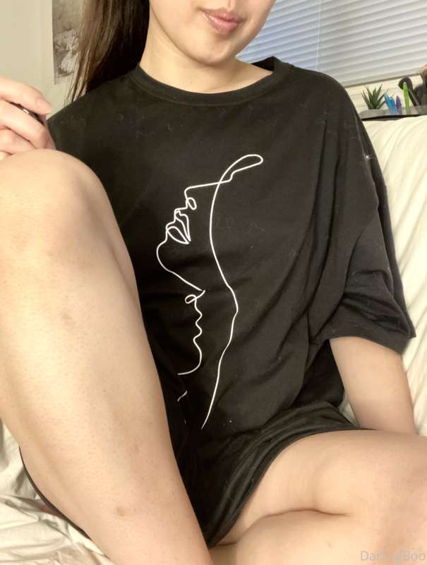 ♡ 34 photos ♡ Let’s chill and read some horror manga? I love.. 33
