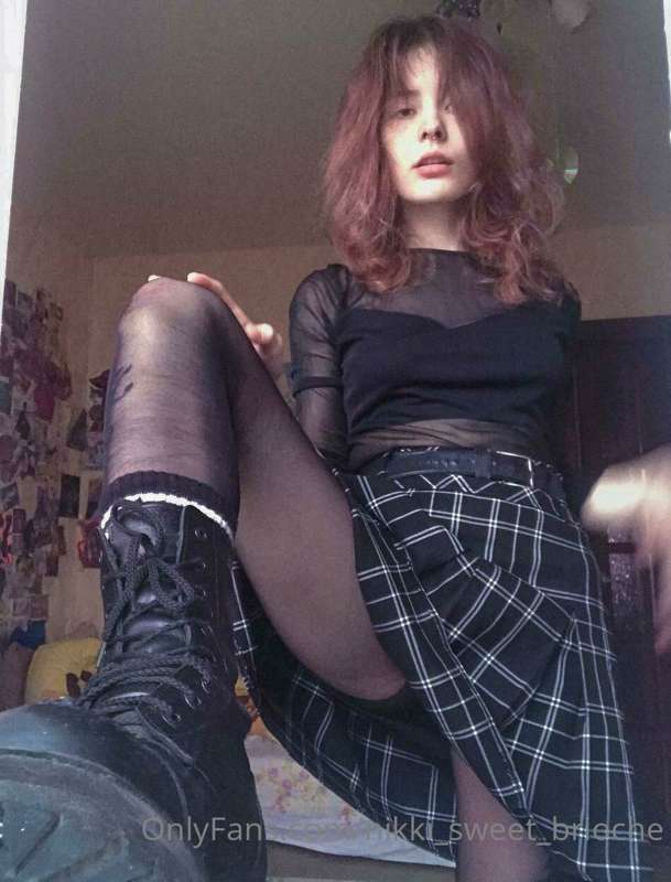 ❤️‍🔥🔥🍑This cutie is already adult and she is ready to realiz..