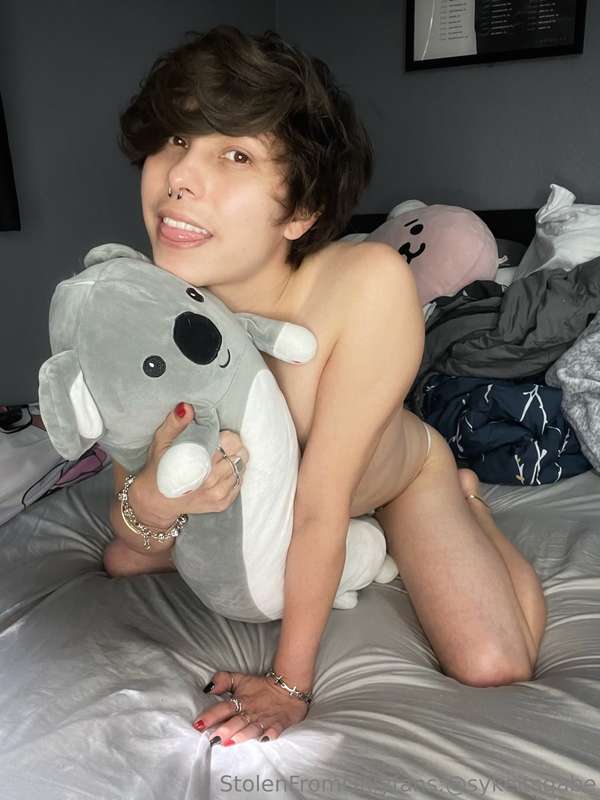 no cuddle buddy… so I have my cuddle plushie ☺️❤️ Would anyo.. 26