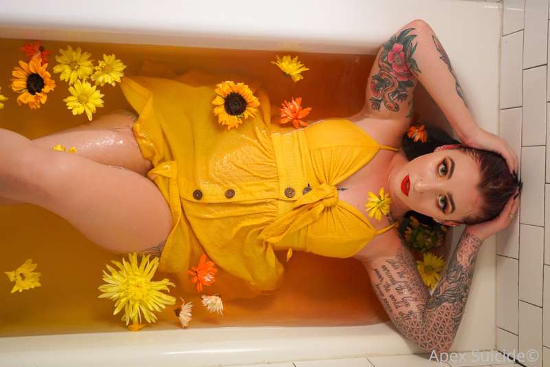More photos coming from this sexy/cute set and a new video w..