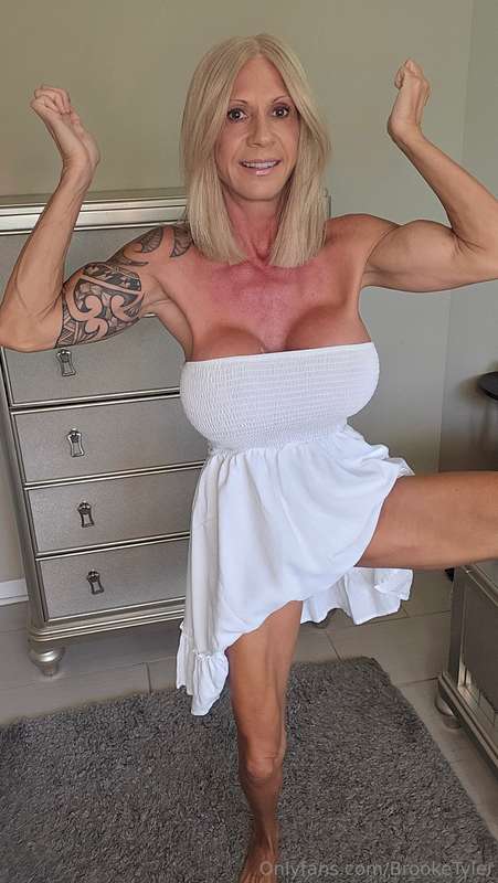 Here's a few pics to get your weekend started. I hope they g.. 2