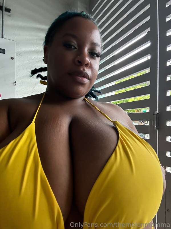 Hot 🥵  1