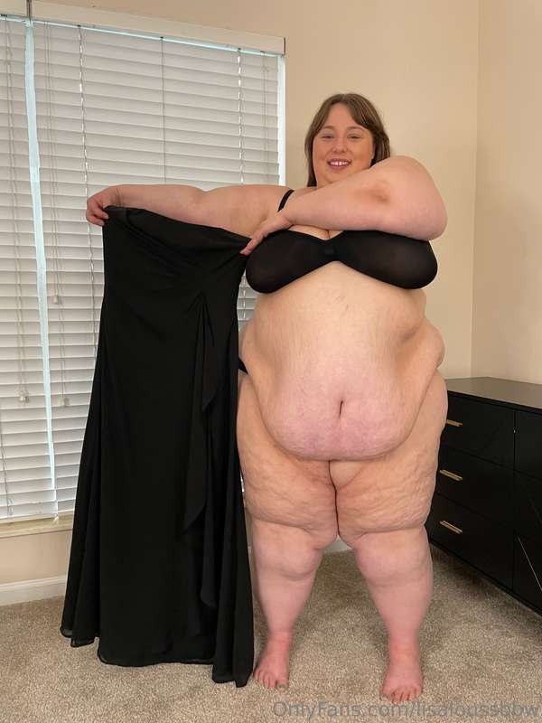 I had such a blast trying on all these dresses, it was fun r.. 17