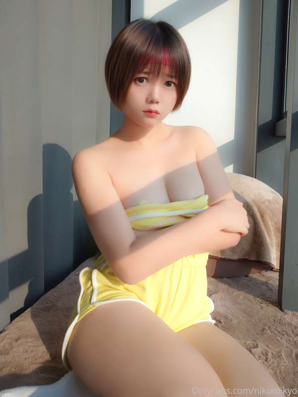 Undressing in the balcony 4