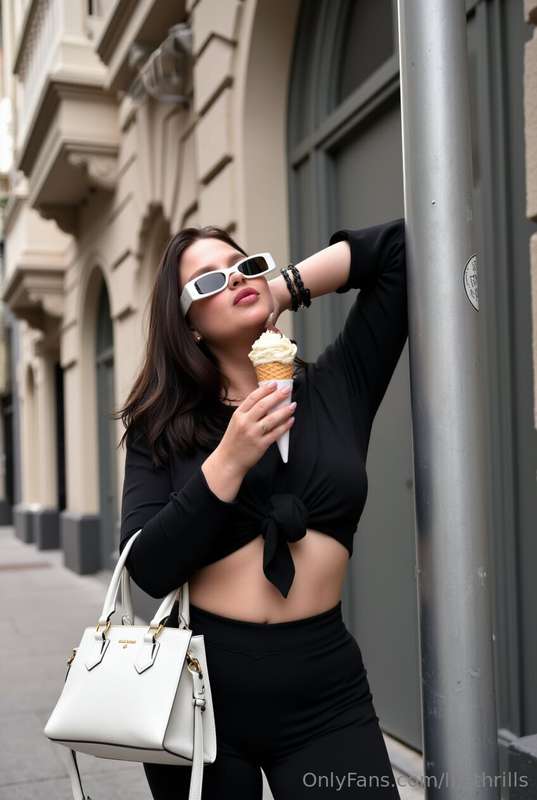 🍦 "Chapter 7. Vanilla & Glances"He walked up just as I was l..