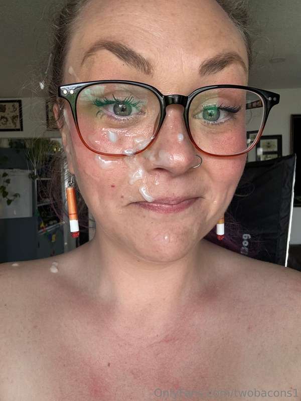 Welp good morning to me! 🤓💦

Who wants to see the video!? 🤭