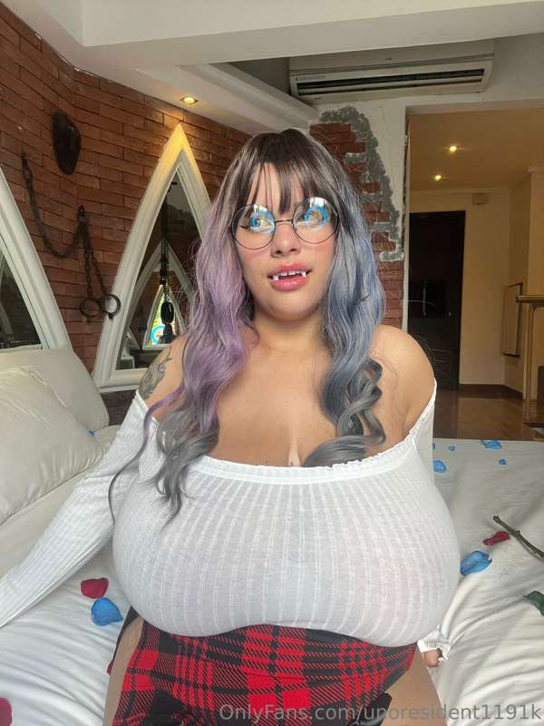 Si juegas conmigo, que sea en mi cama🔥🔥🔥🔥🔥 4