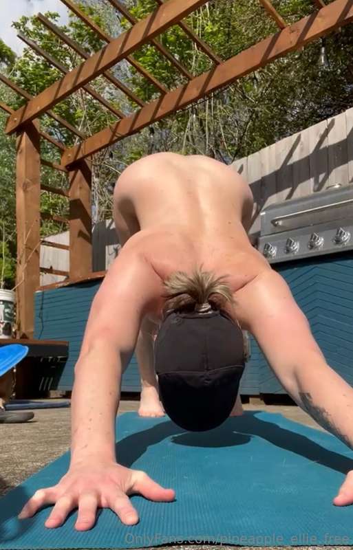 Pineapple_Ellie_Free - Onlyfans - 27 Apr, 2024