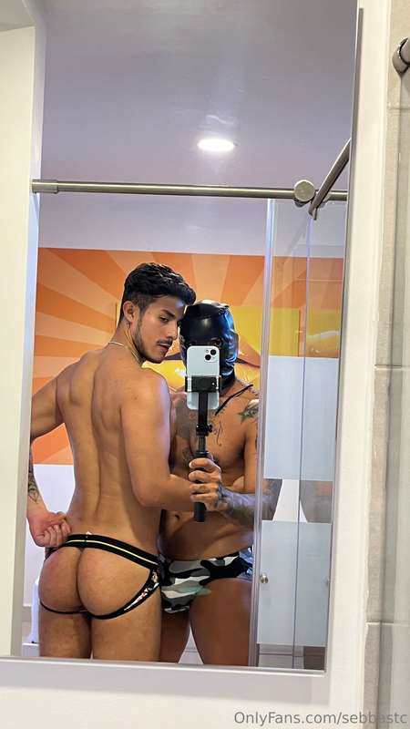 The Black Cock 🤤Que ganas de presentarles esta nueva colabor.. 3