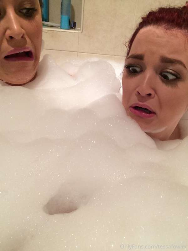 #throwback to the time @leannecrow and i got in a little ove.. 4