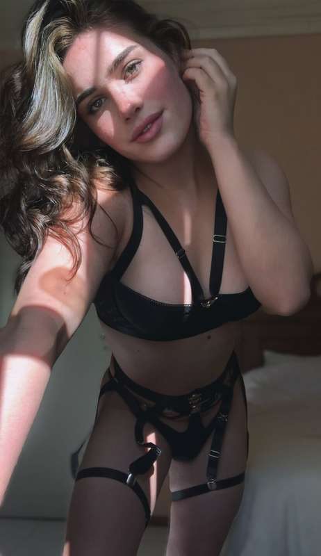 Objet_Du_Desir - Onlyfans - 2024-07-21T01:46:20