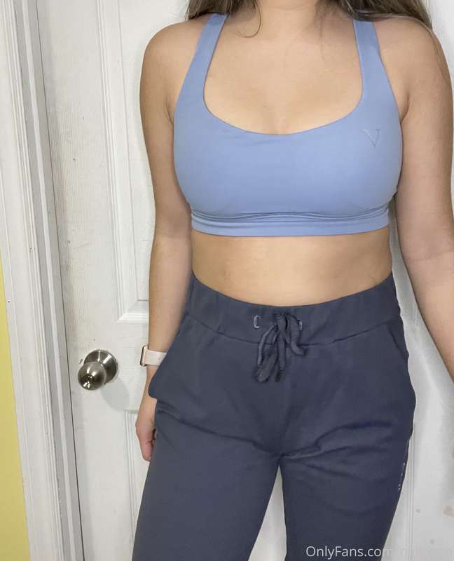 Outfit deciding for my hikes 2