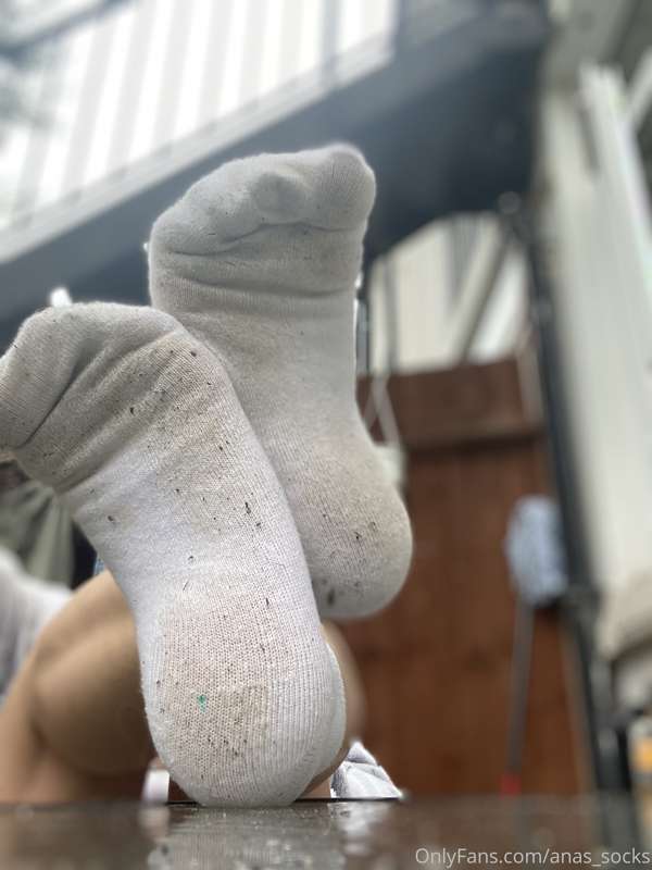 This goes out for my dirty sock lovers! 

Flip flop dangle i.. 4