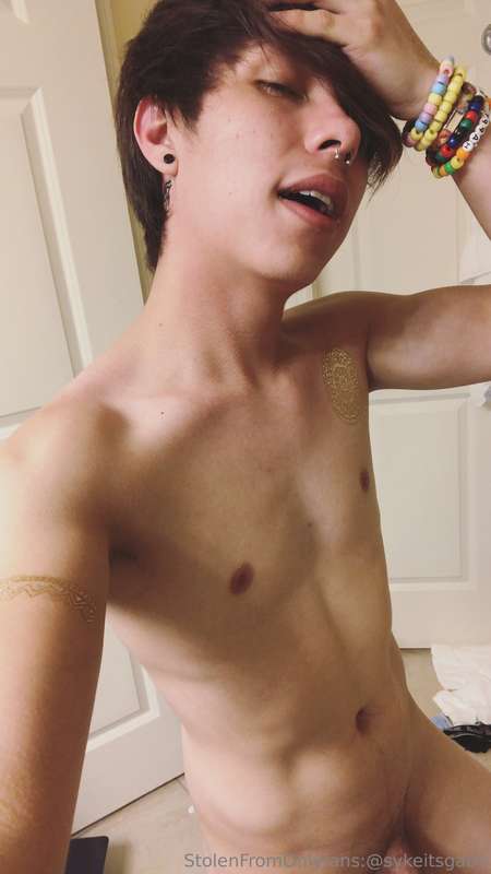 Some lil throwbacks for my followers :3 me bein a lil boi ho..