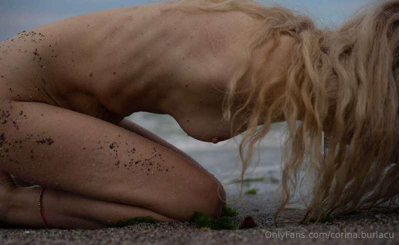 Corina.Burlacu - Onlyfans - 11 Jul, 2025 20