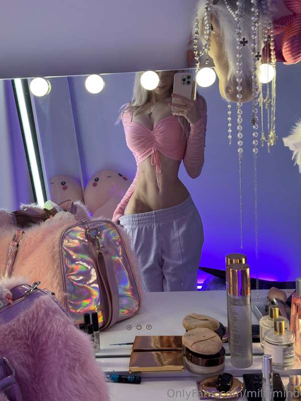 is it pink? 😳