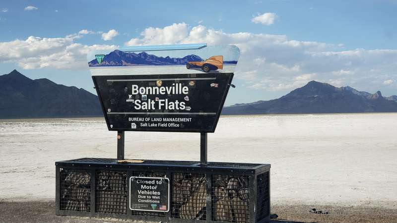 Made it tothe Bonneville salt flats in salt lake city Utah