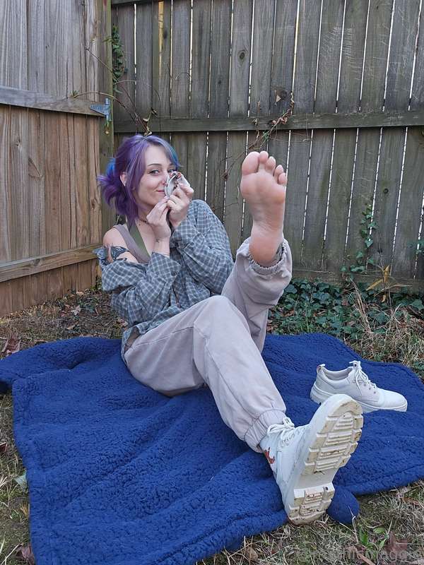 If I could make a candle out of my smelly socks and shoes I ..