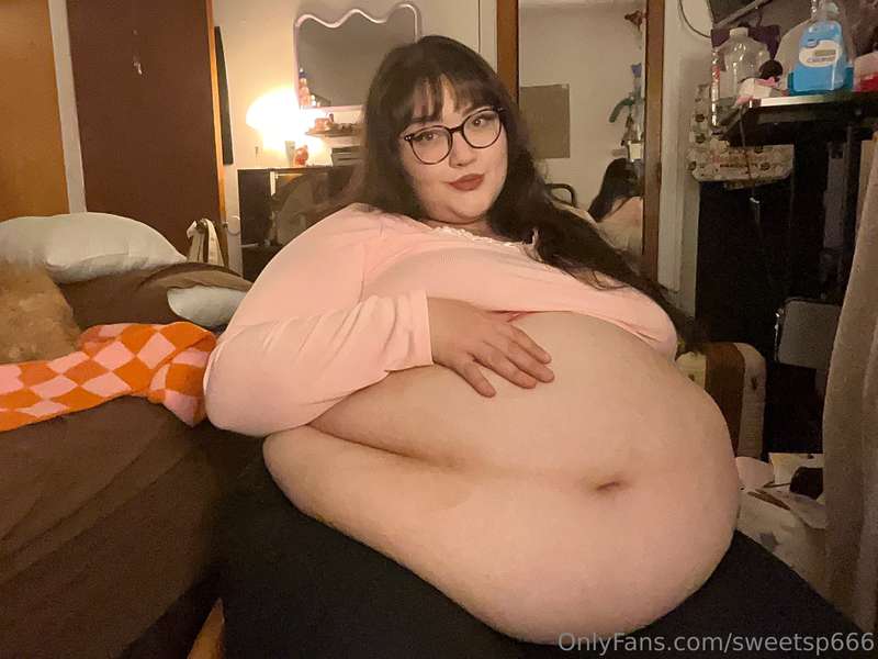 🍕🍕🍕🍕good ole pizza stuffing 🍕🍕🍕🍕(scroll to the end for vids!.. 1