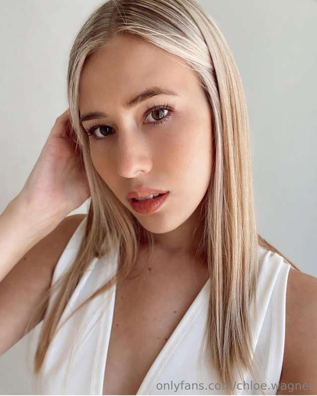 Chloe.Schmidt - Onlyfans - 14 Mar, 2025