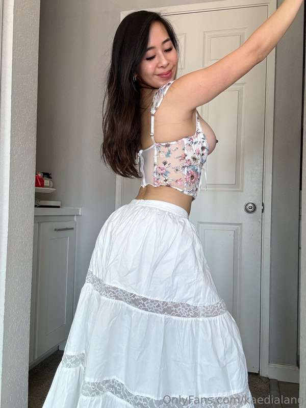 you don’t have to guess what’s under my skirt 😋 5