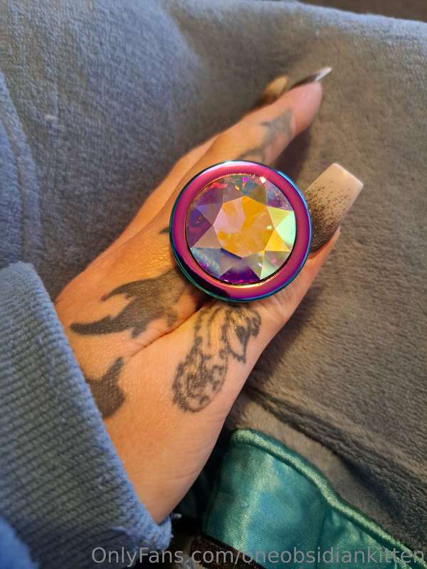 I got the prettiest toy a little while ago 😍 Can't wait to t..