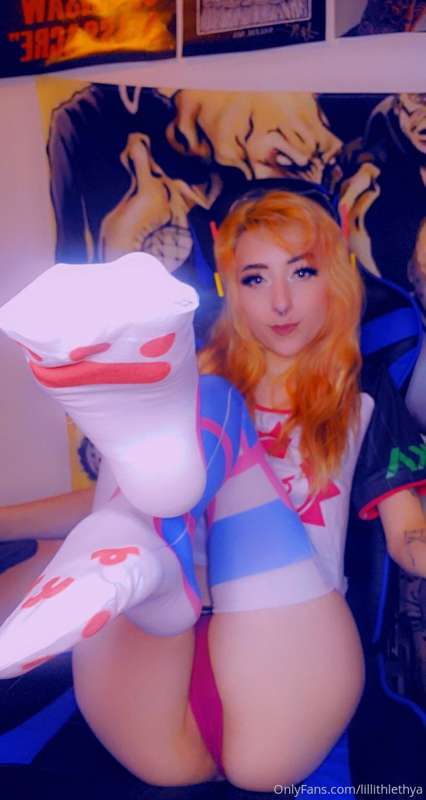 💦🥰 D.Va says good afternoon 🥰💦 4