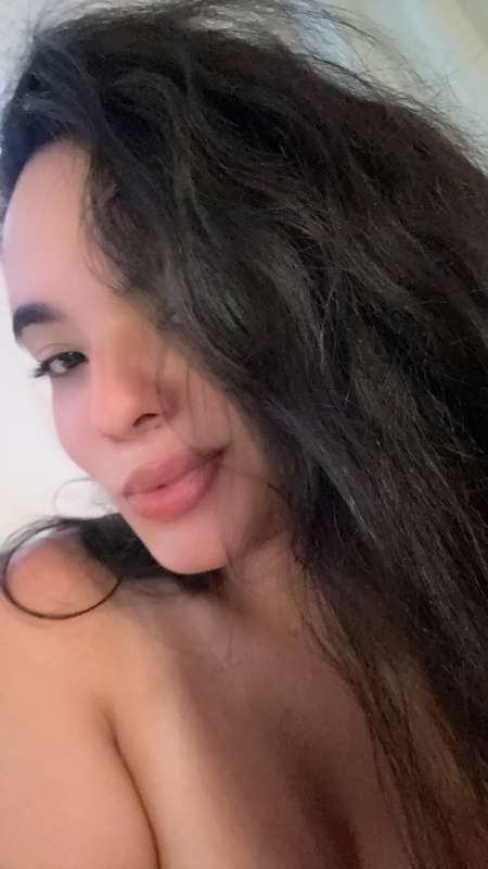 Hey love! What are your plans for tonight?🥵