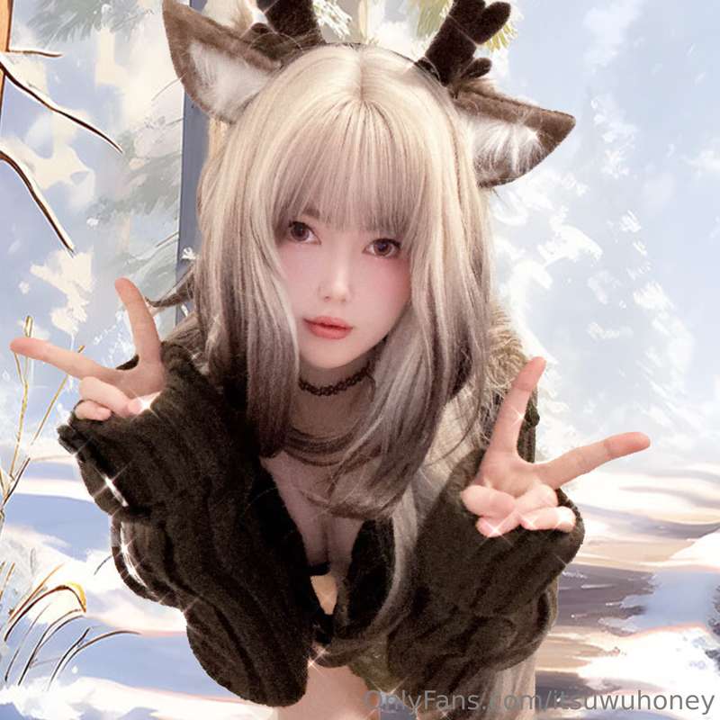 Incoming: fawn girl photo dump!!~ 💖Happy New Year!~ I just f.. 5