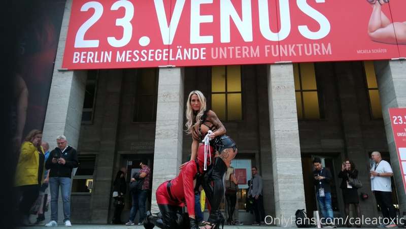 Some more impressions from Venus today. Now going to dinner .. 4