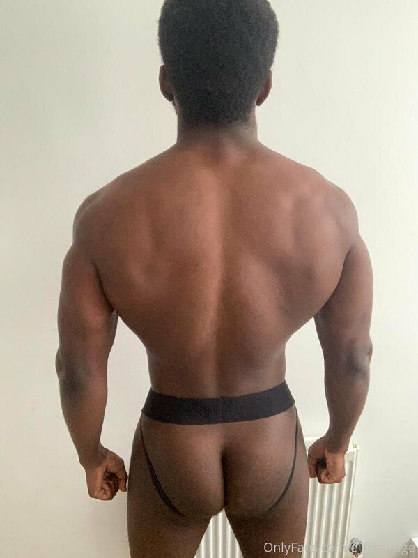 Follow my hot friend @therealkingpaid he’s got duo content w.. 1