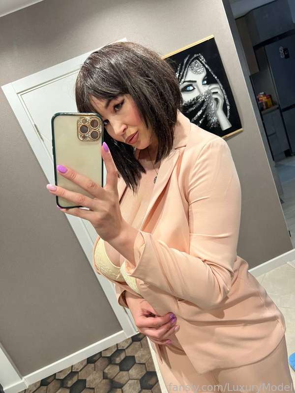 Luxurymodel - Fansly - 01 Feb, 2025