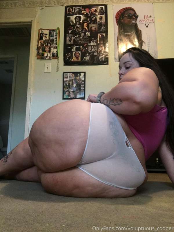 Voluptuous_Cooper - Onlyfans - 28 May, 2020