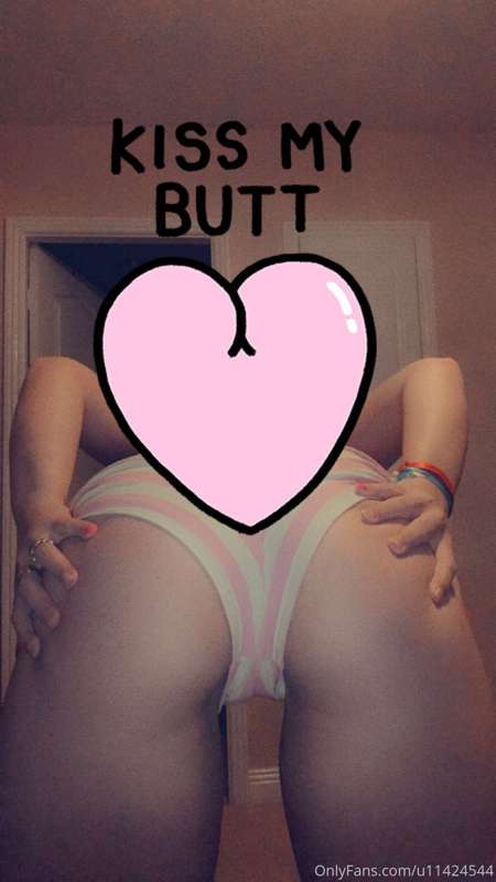 Good morning😍 like if you do want to kiss my ass😈