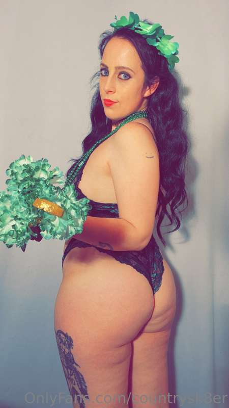 In honor of st patricksday tomorrow happy st Patrick's day h.. 6